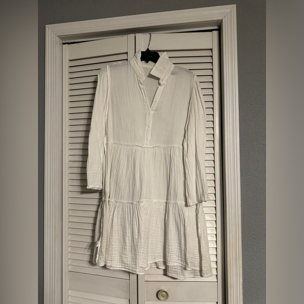White long sleeve dress